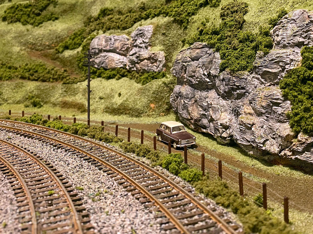 Fantastisk landskabsmodellering på en britisk modeljernbane i skala OO