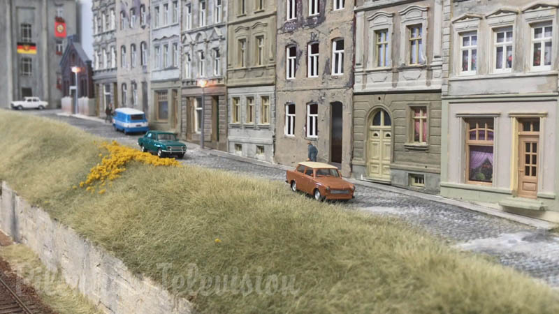 模型作りの名作。東ドイツの鉄道模型（HOスケール）。
