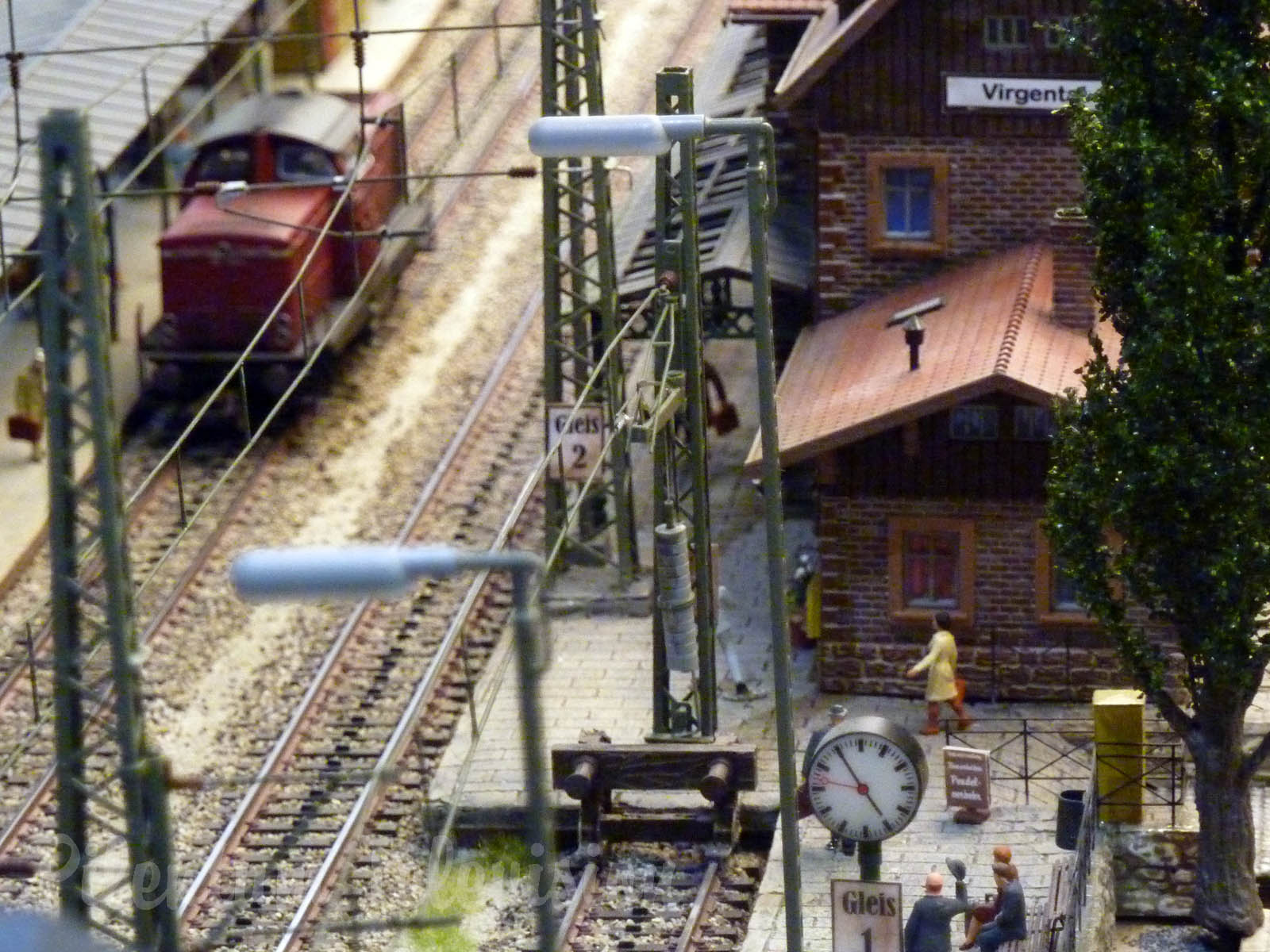 Wim de Zee Virgental - Steam locomotive and ho scale trains - Model railroad operation session
