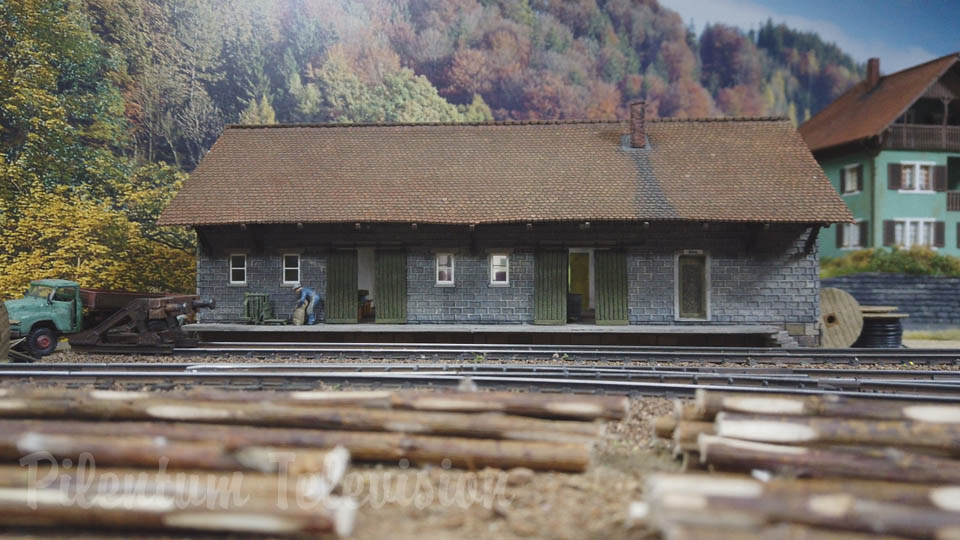 Jedna z najbardziej niezwykłych niemieckich makiet kolejowych w skali HO (8K Video)