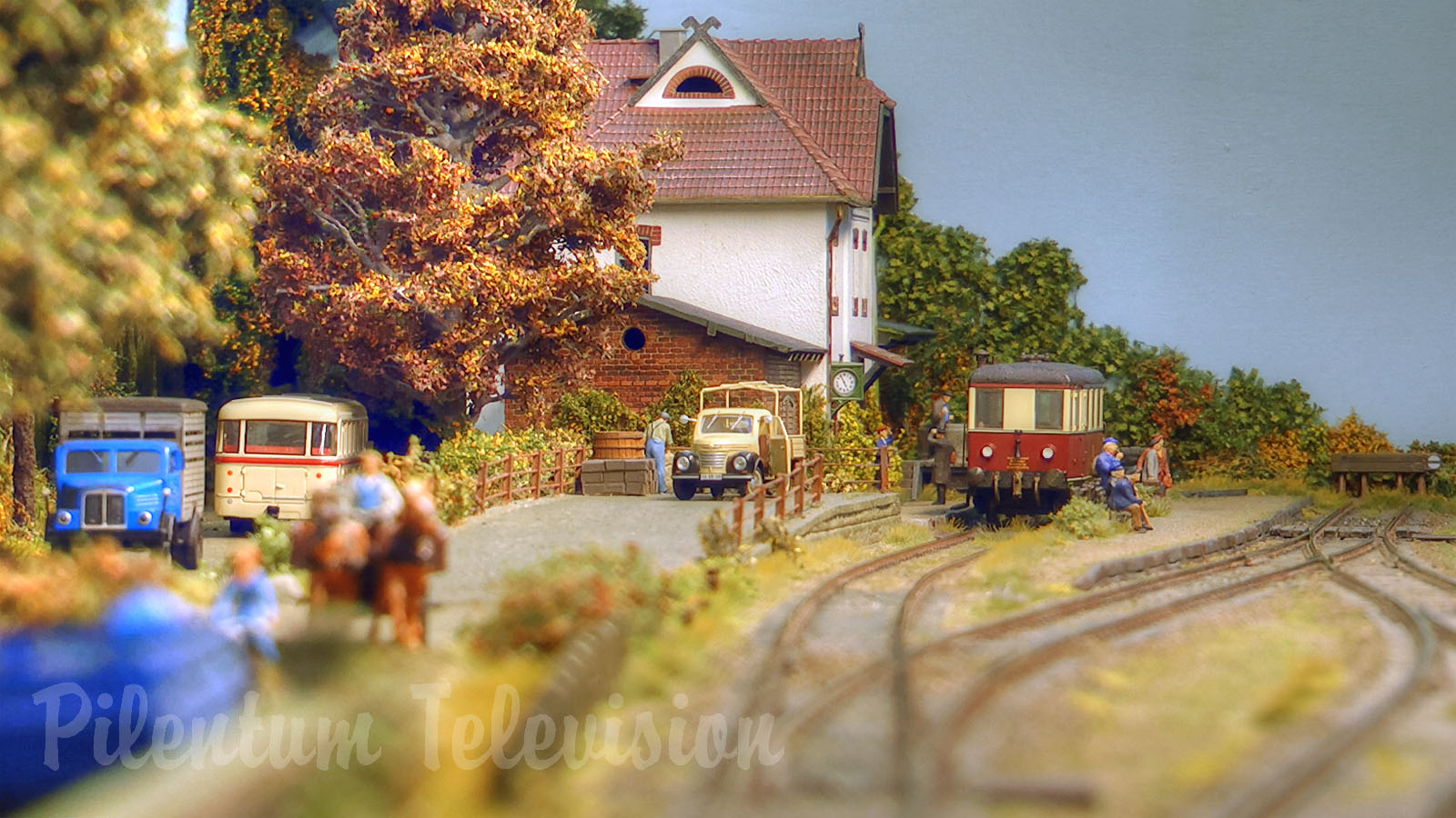 Countryside HO Scale Layout of Northern Germany - Old Steam Locomotives and Trains