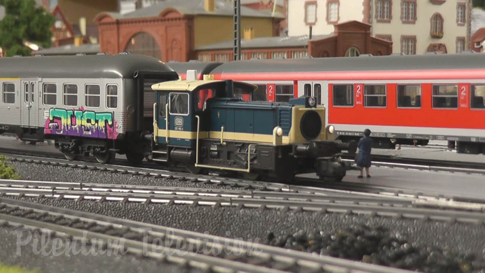 Makieta Kolejowa Märklin z lokomotywami i pociągami niemieckimi w skali H0
