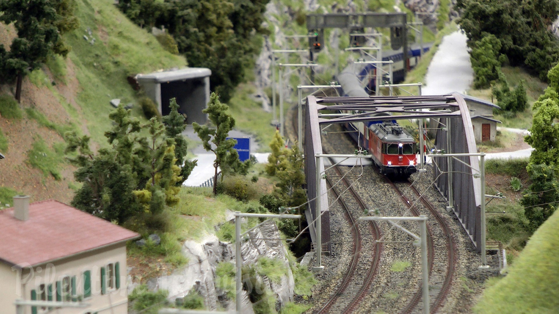 Elveția - Machetă feroviare din Elveția - Mai mare model de cale ferată din lume