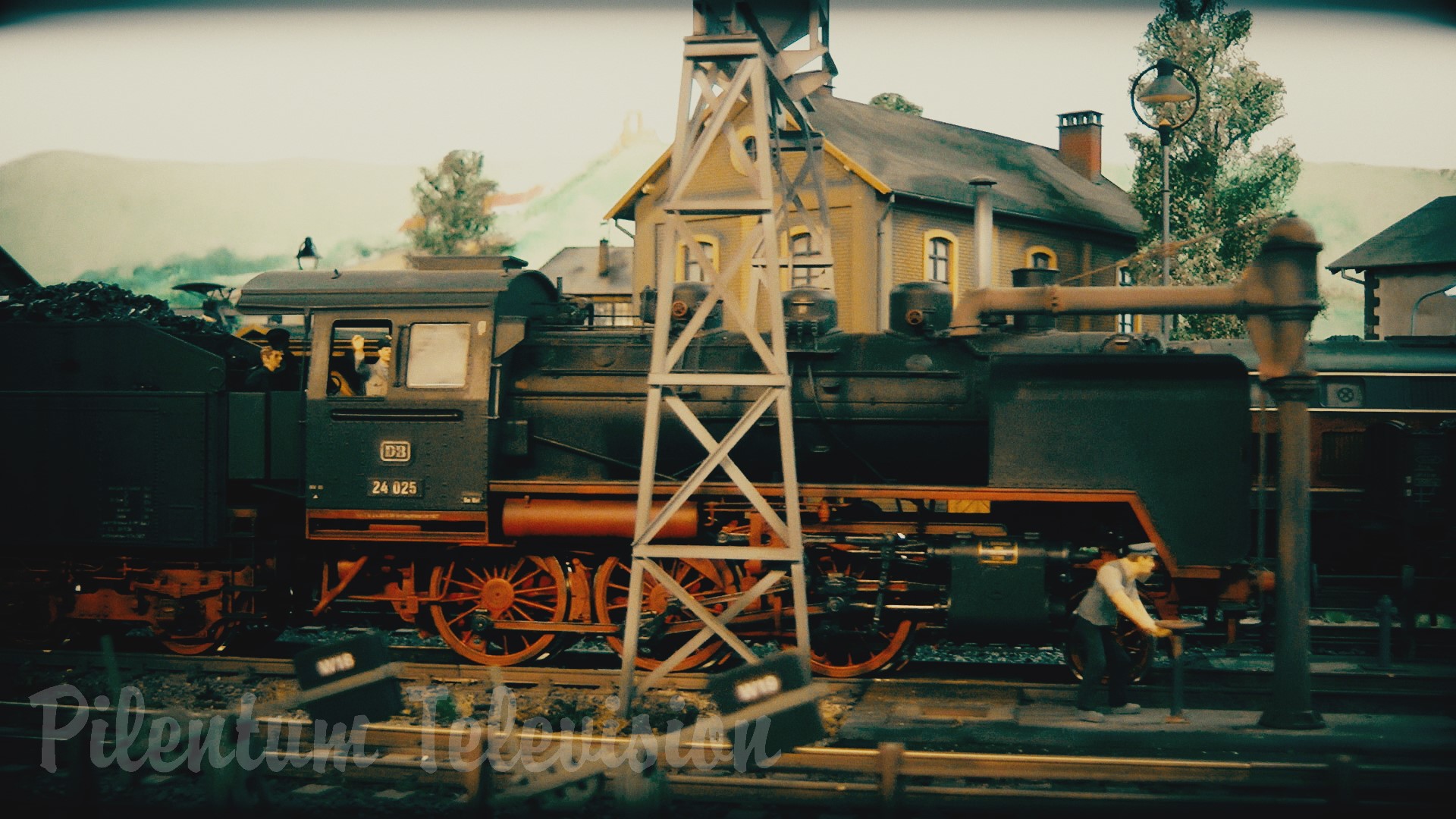Nu te juca cu locomotive cu aburi sau te vei îndrăgosti - Un film de dragoste sau film romantic - dedicat locomotivelor cu aburi