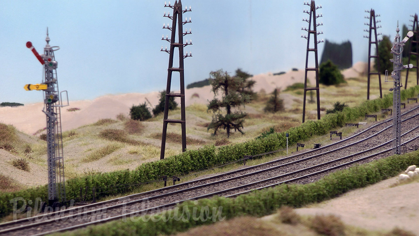 Ånglok på Heide järnvägsstation i Belgien - Modelljärnväg i skala HO