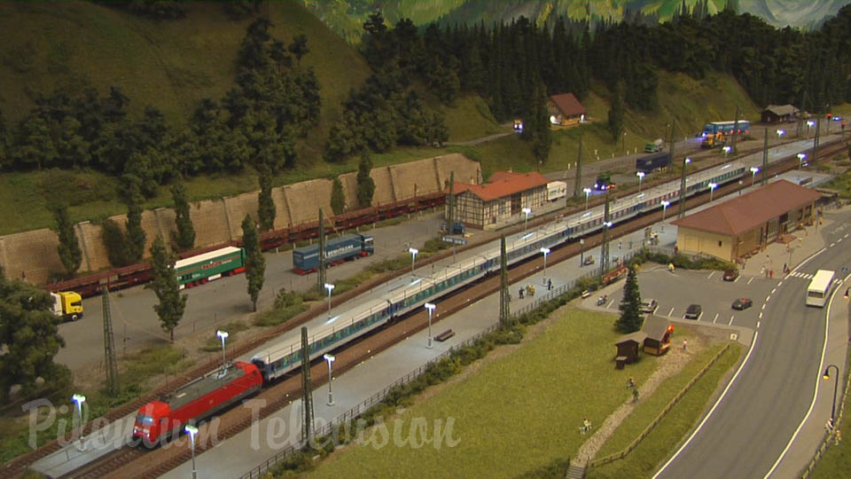 Найбільший європейський макет поїзда, розташований в горному масиві Шварцвальд