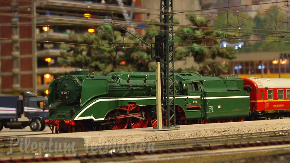Модель железной дороги в музее для движения и железной дороги в Дрезден